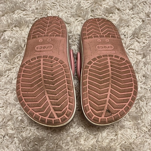 Light Pink CROCS. - Picture 5 of 8
